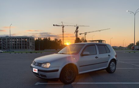 Volkswagen Golf IV, 2000 год, 330 000 рублей, 2 фотография