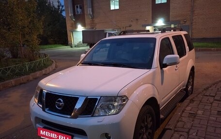 Nissan Pathfinder, 2012 год, 1 550 000 рублей, 2 фотография