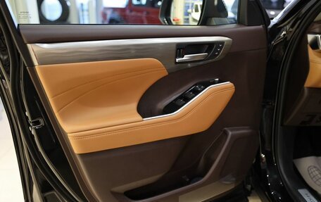 Toyota Highlander, 2025 год, 5 750 000 рублей, 19 фотография