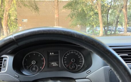 Volkswagen Jetta VI, 2012 год, 863 000 рублей, 5 фотография