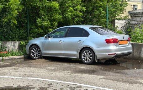 Volkswagen Jetta VI, 2012 год, 863 000 рублей, 4 фотография