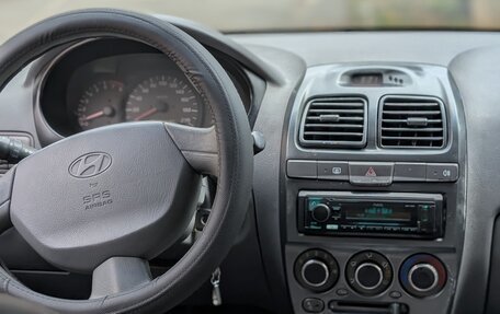 Hyundai Accent II, 2004 год, 365 000 рублей, 10 фотография