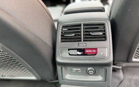 Audi A4, 2023 год, 5 700 000 рублей, 20 фотография