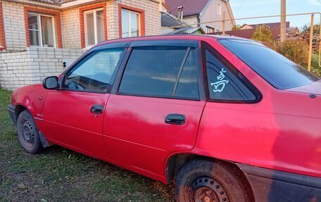 Daewoo Nexia I рестайлинг, 2002 год, 120 000 рублей, 2 фотография