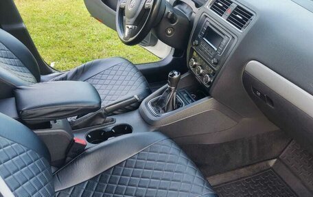 Volkswagen Jetta VI, 2013 год, 960 000 рублей, 11 фотография