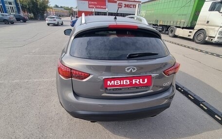 Infiniti QX70, 2016 год, 2 750 000 рублей, 4 фотография