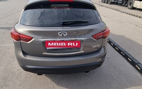 Infiniti QX70, 2016 год, 2 750 000 рублей, 5 фотография