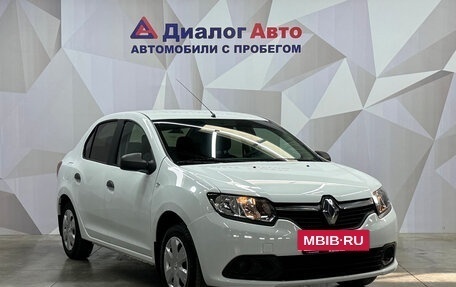 Renault Logan II, 2015 год, 650 000 рублей, 3 фотография