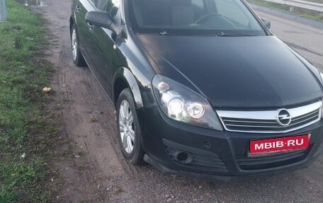 Opel Astra H, 2005 год, 235 000 рублей, 1 фотография