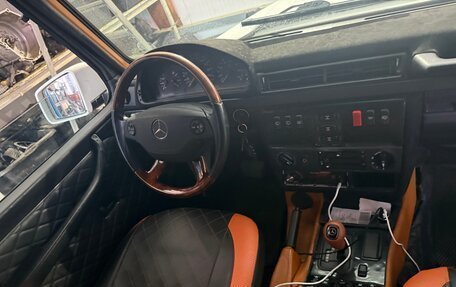 Mercedes-Benz G-Класс W463 рестайлинг _ii, 1998 год, 1 870 000 рублей, 7 фотография