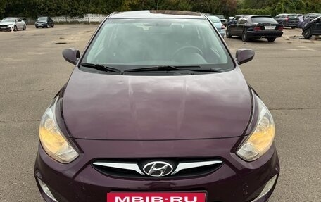 Hyundai Solaris II рестайлинг, 2012 год, 635 000 рублей, 3 фотография