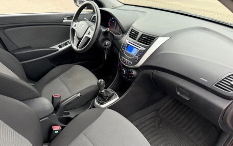 Hyundai Solaris II рестайлинг, 2012 год, 635 000 рублей, 15 фотография