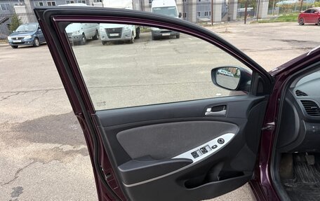 Hyundai Solaris II рестайлинг, 2012 год, 635 000 рублей, 17 фотография