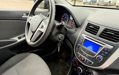 Hyundai Solaris II рестайлинг, 2012 год, 635 000 рублей, 23 фотография