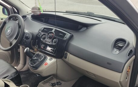 Renault Scenic III, 2004 год, 430 000 рублей, 2 фотография