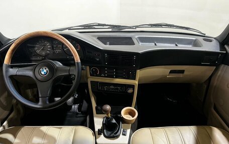 BMW 5 серия, 1983 год, 1 000 000 рублей, 12 фотография