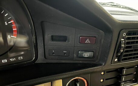 BMW 5 серия, 1983 год, 1 000 000 рублей, 24 фотография
