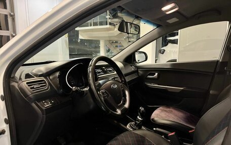 KIA Rio III рестайлинг, 2015 год, 830 000 рублей, 20 фотография