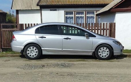 Honda Civic VIII, 2011 год, 885 000 рублей, 2 фотография