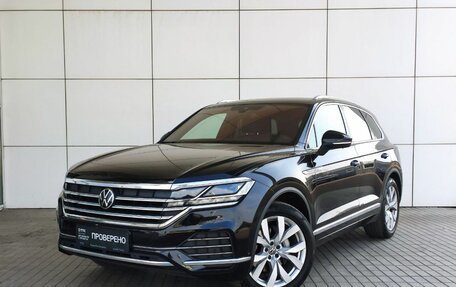Volkswagen Touareg III, 2021 год, 5 900 000 рублей, 1 фотография