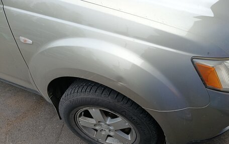 Mitsubishi Outlander III рестайлинг 3, 2006 год, 750 000 рублей, 3 фотография