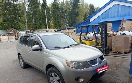 Mitsubishi Outlander III рестайлинг 3, 2006 год, 750 000 рублей, 6 фотография