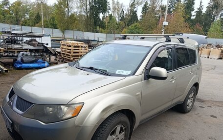 Mitsubishi Outlander III рестайлинг 3, 2006 год, 750 000 рублей, 12 фотография