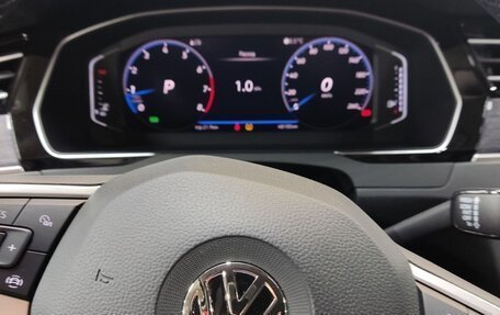Volkswagen Passat B8 рестайлинг, 2020 год, 3 000 000 рублей, 11 фотография