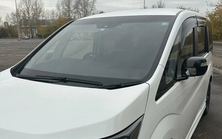 Honda Stepwgn IV, 2019 год, 1 980 000 рублей, 4 фотография