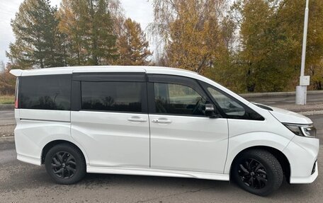 Honda Stepwgn IV, 2019 год, 1 980 000 рублей, 3 фотография