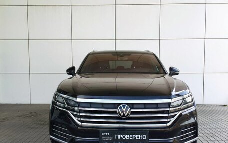 Volkswagen Touareg III, 2021 год, 5 900 000 рублей, 2 фотография