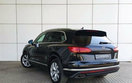 Volkswagen Touareg III, 2021 год, 5 900 000 рублей, 8 фотография