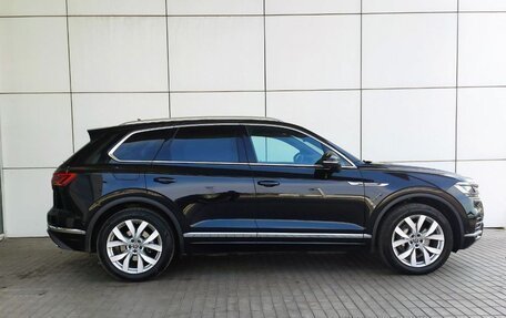 Volkswagen Touareg III, 2021 год, 5 900 000 рублей, 5 фотография