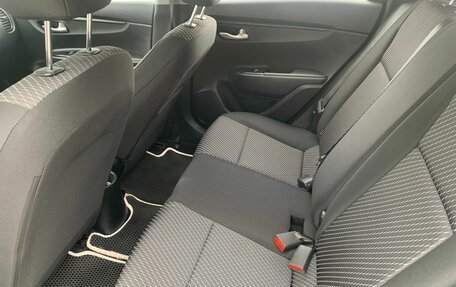 KIA Rio IV, 2018 год, 1 130 239 рублей, 21 фотография