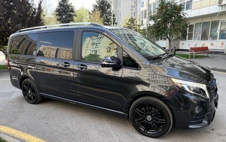 Mercedes-Benz V-Класс, 2021 год, 10 500 000 рублей, 8 фотография