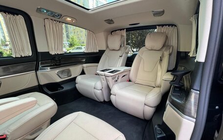 Mercedes-Benz V-Класс, 2021 год, 10 500 000 рублей, 11 фотография