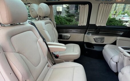 Mercedes-Benz V-Класс, 2021 год, 10 500 000 рублей, 13 фотография