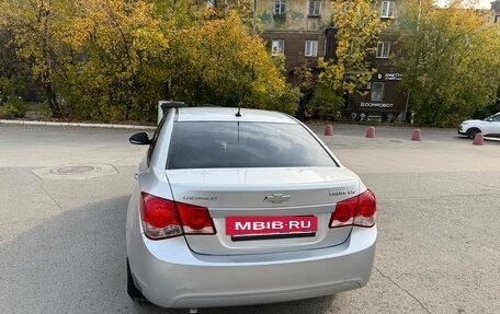 Chevrolet Cruze II, 2011 год, 710 000 рублей, 5 фотография