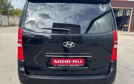 Hyundai Grand Starex Grand Starex I рестайлинг 2, 2016 год, 2 500 000 рублей, 8 фотография