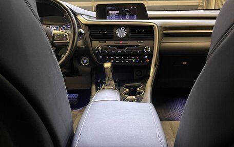 Lexus RX IV рестайлинг, 2017 год, 3 390 000 рублей, 20 фотография