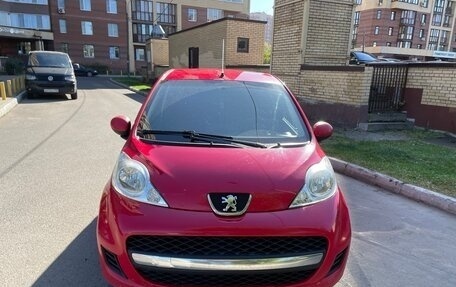 Peugeot 107 I рестайлинг, 2010 год, 350 000 рублей, 2 фотография
