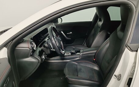 Mercedes-Benz CLA, 2019 год, 2 690 000 рублей, 15 фотография