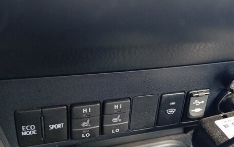 Toyota RAV4, 2017 год, 2 900 000 рублей, 4 фотография