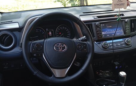 Toyota RAV4, 2017 год, 2 900 000 рублей, 2 фотография