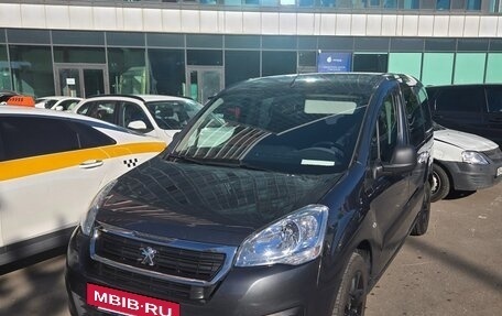 Peugeot Partner II рестайлинг 2, 2022 год, 2 400 000 рублей, 11 фотография