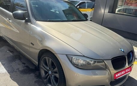 BMW 3 серия, 2011 год, 1 050 000 рублей, 15 фотография