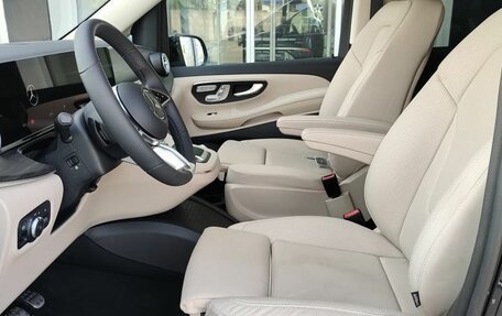 Mercedes-Benz V-Класс, 2025 год, 15 450 000 рублей, 25 фотография