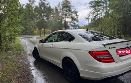 Mercedes-Benz C-Класс, 2011 год, 1 820 000 рублей, 4 фотография