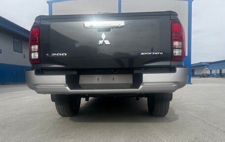 Mitsubishi L200, 2024 год, 4 950 000 рублей, 6 фотография
