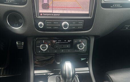 Volkswagen Touareg III, 2018 год, 3 680 000 рублей, 10 фотография